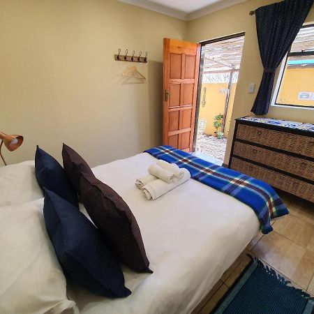 Albergue Lebo'S Soweto Backpackers Exterior foto
