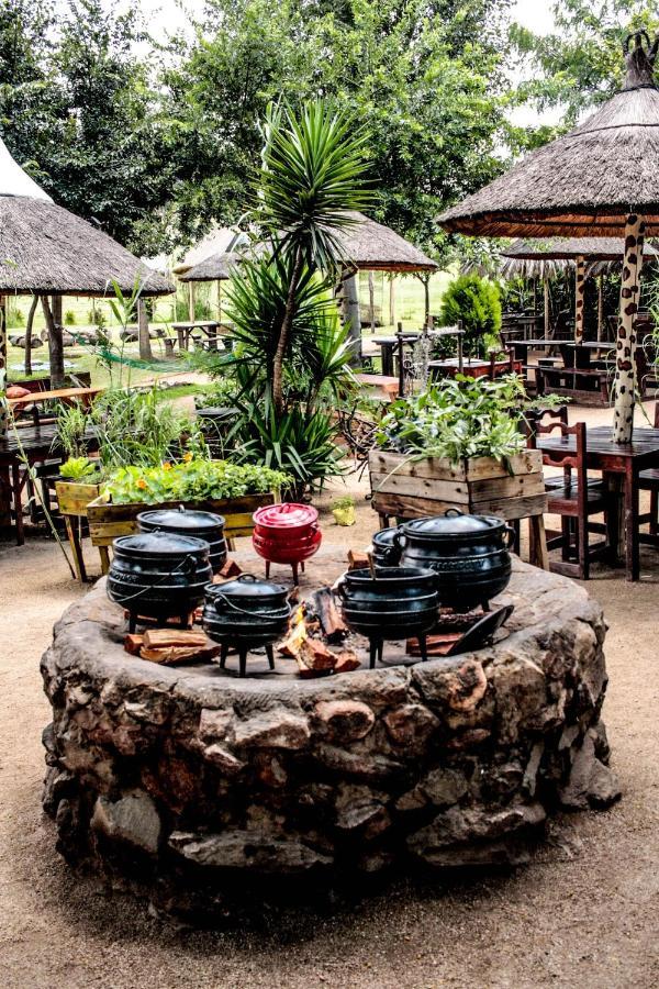 Albergue Lebo'S Soweto Backpackers Exterior foto