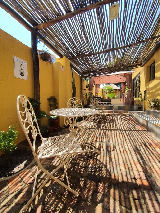 Albergue Lebo'S Soweto Backpackers Exterior foto