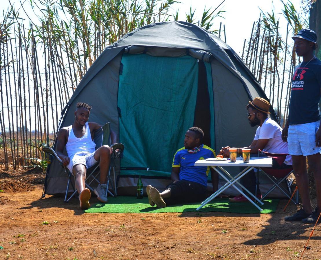 Albergue Lebo'S Soweto Backpackers Exterior foto