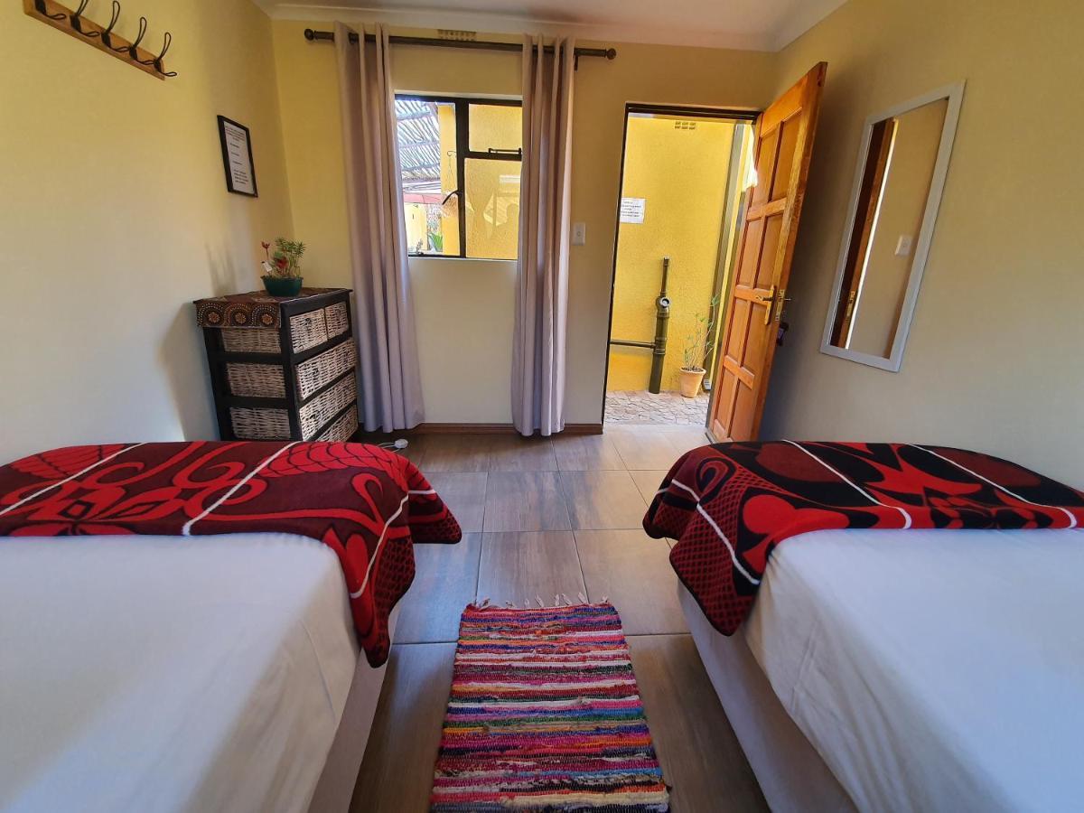 Albergue Lebo'S Soweto Backpackers Exterior foto